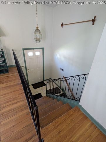 1501 Susan Road, South Charleston, WV 25303