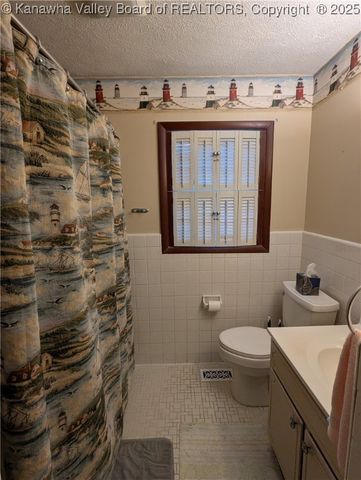 1501 Susan Road, South Charleston, WV 25303