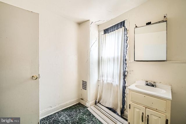 1620 W FRANKLIN ST, Baltimore, MD 21223