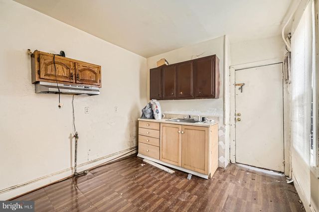 1620 W FRANKLIN ST, Baltimore, MD 21223