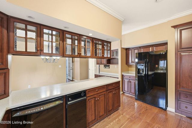 5224 Moccasin Trail, Louisville, KY 40207