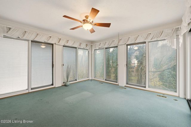 5224 Moccasin Trail, Louisville, KY 40207