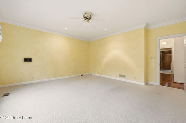 5224 Moccasin Trail, Louisville, KY 40207