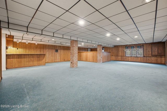 5224 Moccasin Trail, Louisville, KY 40207