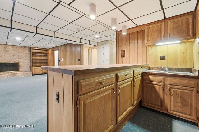 5224 Moccasin Trail, Louisville, KY 40207