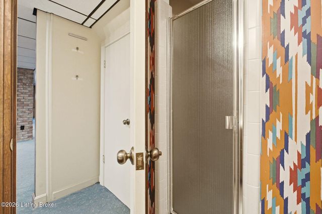 5224 Moccasin Trail, Louisville, KY 40207