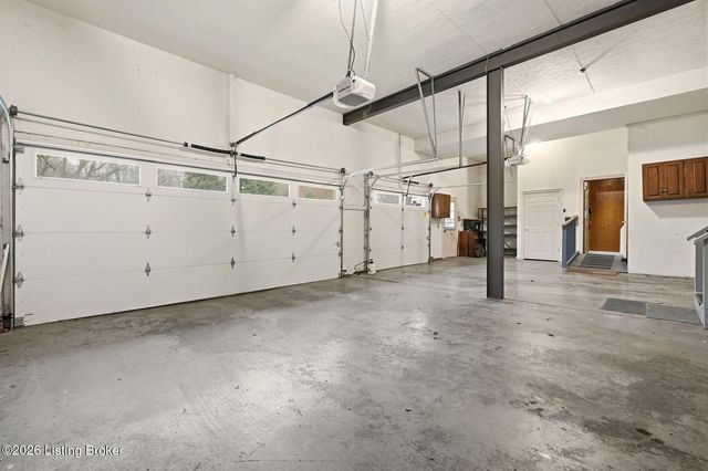 5224 Moccasin Trail, Louisville, KY 40207