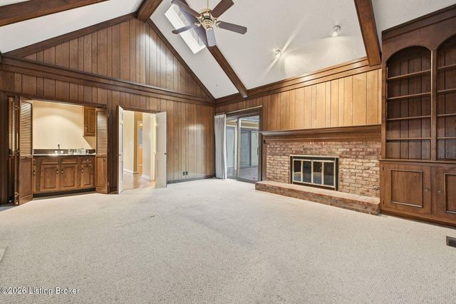 5224 Moccasin Trail, Louisville, KY 40207