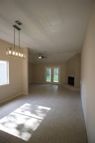 1006 Stoneleigh Court, Tomball, TX 77375
