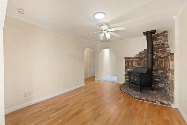 2100 3rd St, Hughson, CA 95326