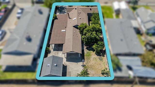 2100 3rd St, Hughson, CA 95326