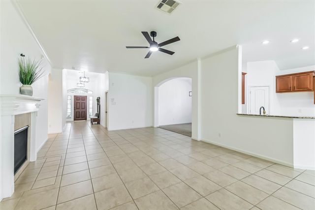 106 Winslow Hill Place, Montgomery, TX 77316