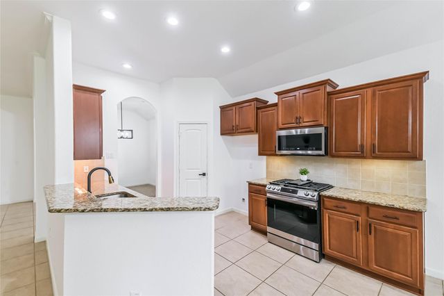 106 Winslow Hill Place, Montgomery, TX 77316