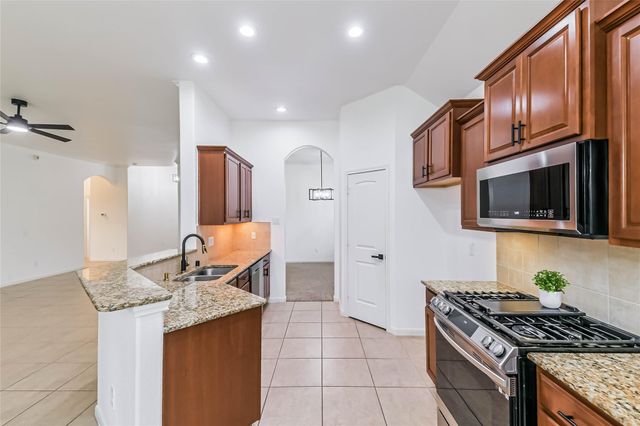106 Winslow Hill Place, Montgomery, TX 77316