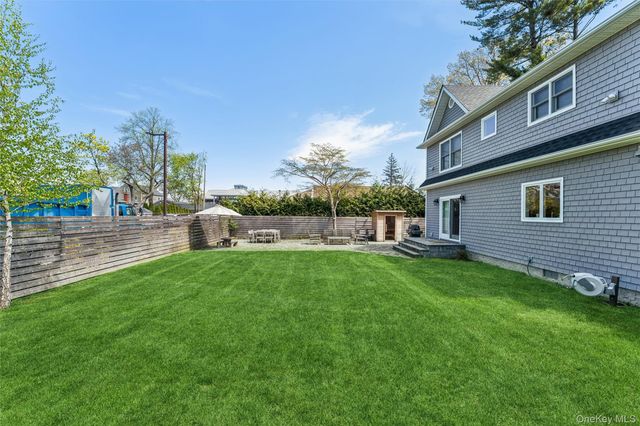 1989 Carman Court, Merrick, NY 11566