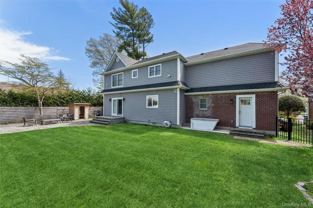 1989 Carman Court, Merrick, NY 11566