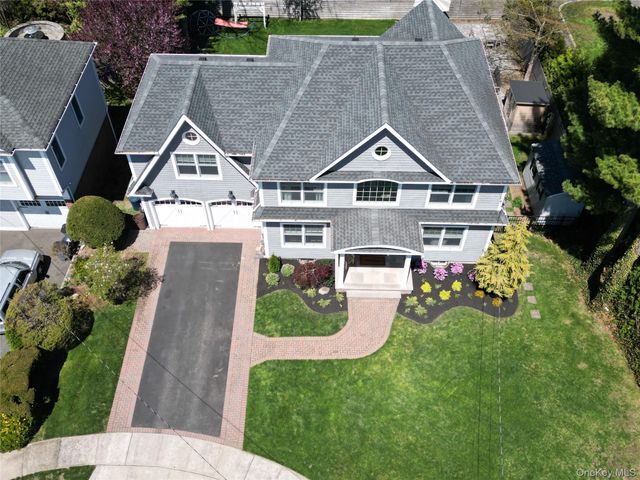 1989 Carman Court, Merrick, NY 11566