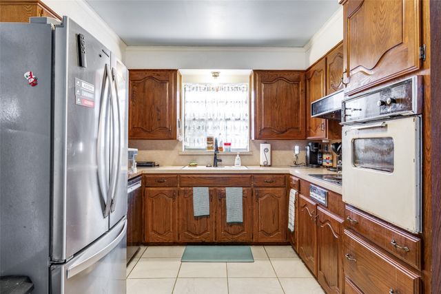 11062 Milhof Drive, Dallas, TX 75228