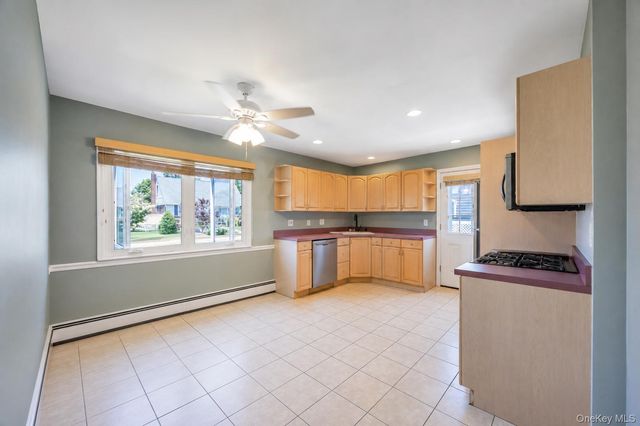 112 Washington Street, Farmingdale, NY 11735