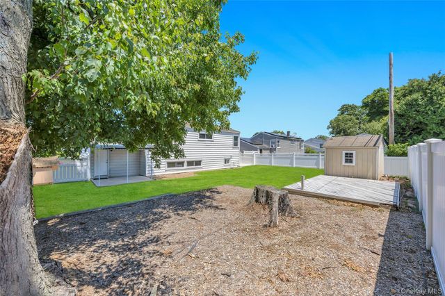 112 Washington Street, Farmingdale, NY 11735
