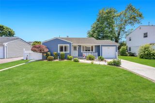 112 Washington Street, Farmingdale, NY 11735