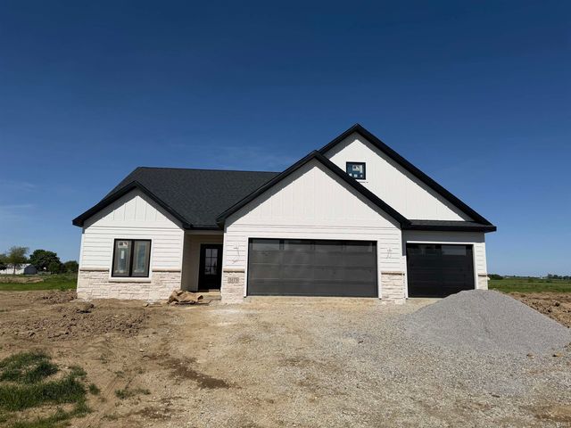 5173 Meadowlark Lane, Woodburn, IN 46797
