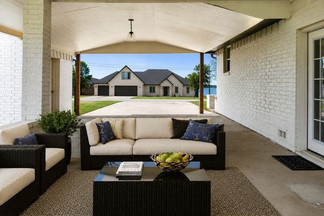 16030 Saint Paul Drive, Caney City, TX 75148