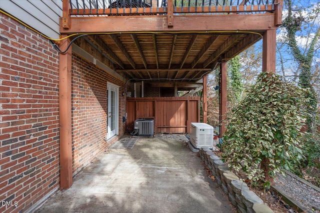 1513 Village Glenn Drive, Raleigh, NC 27612