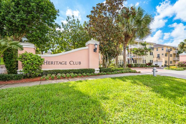 1063 E Heritage Club Circle, Delray Beach, FL 33483