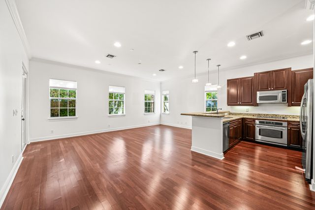 1063 E Heritage Club Circle, Delray Beach, FL 33483