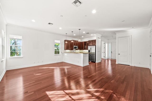 1063 E Heritage Club Circle, Delray Beach, FL 33483