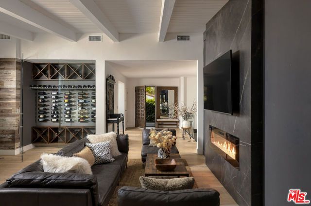 344 Arno Way, Pacific Palisades (los Angeles), CA 90272
