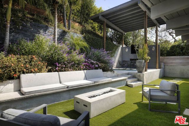 344 Arno Way, Pacific Palisades (los Angeles), CA 90272