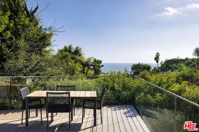 344 Arno Way, Pacific Palisades (los Angeles), CA 90272