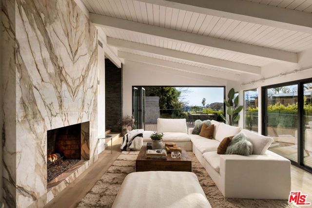 344 Arno Way, Pacific Palisades (los Angeles), CA 90272