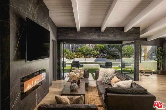 344 Arno Way, Pacific Palisades (los Angeles), CA 90272