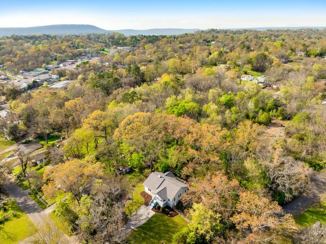 223 Ivy Street, Rossville, GA 30741