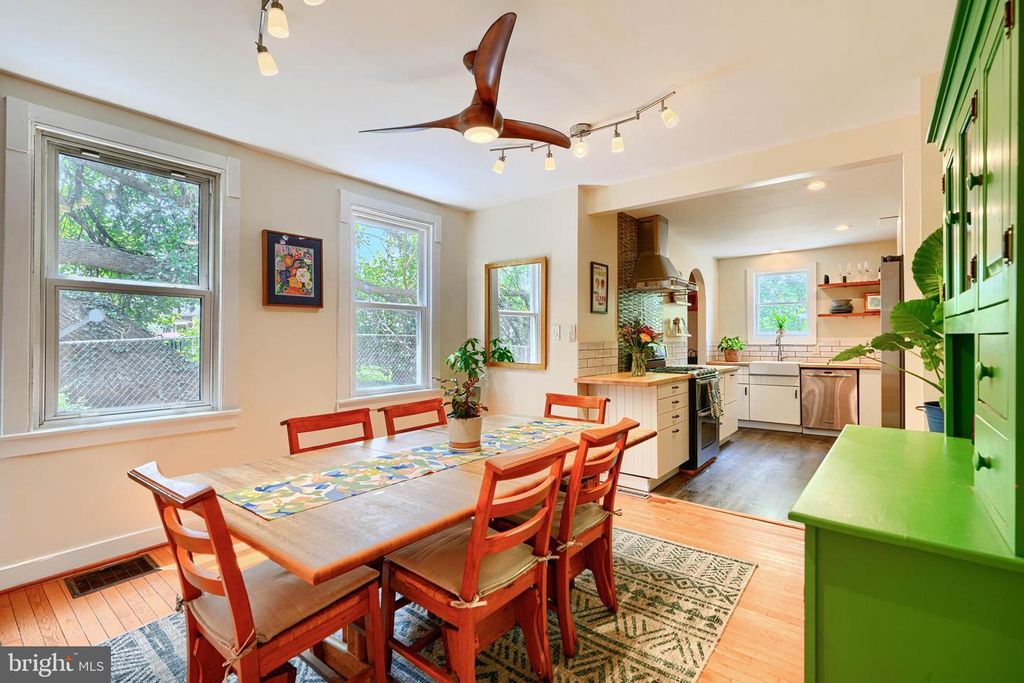 Image 14 of property listing at 1330 MORLING AVE W, Baltimore, MD 21211