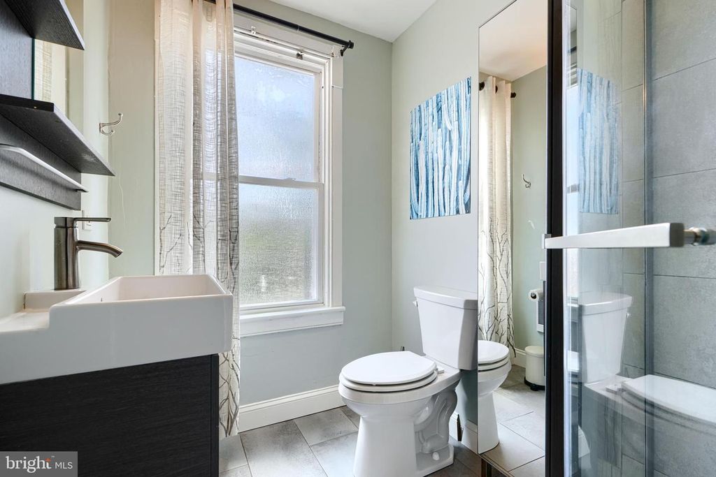 Image 27 of property listing at 1330 MORLING AVE W, Baltimore, MD 21211