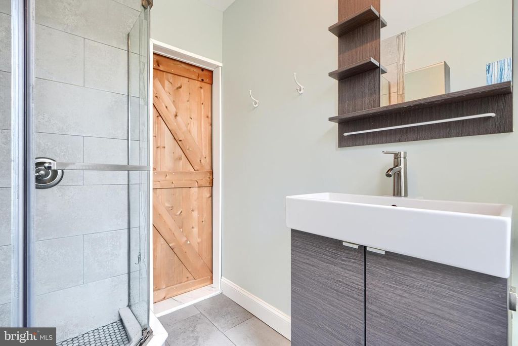 Image 29 of property listing at 1330 MORLING AVE W, Baltimore, MD 21211