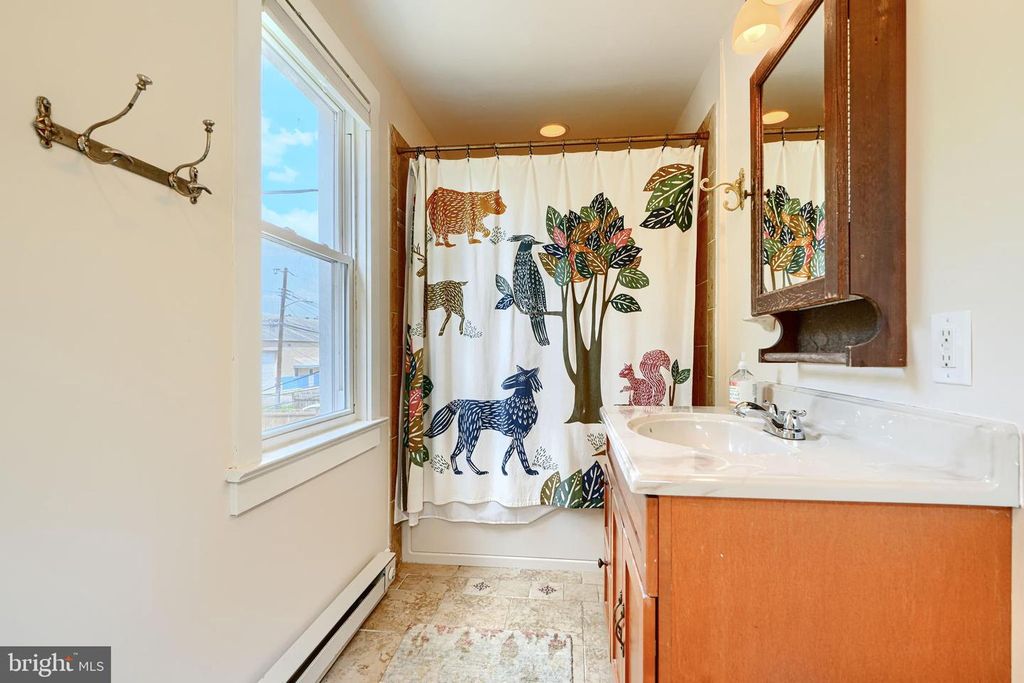 Image 37 of property listing at 1330 MORLING AVE W, Baltimore, MD 21211