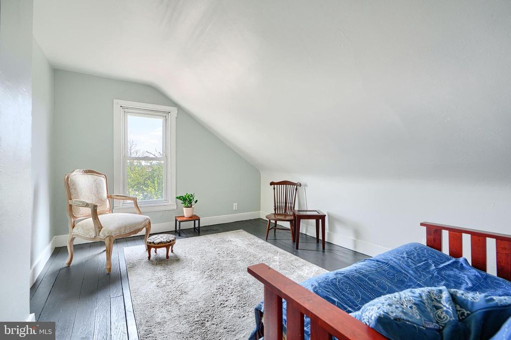 Image 46 of property listing at 1330 MORLING AVE W, Baltimore, MD 21211