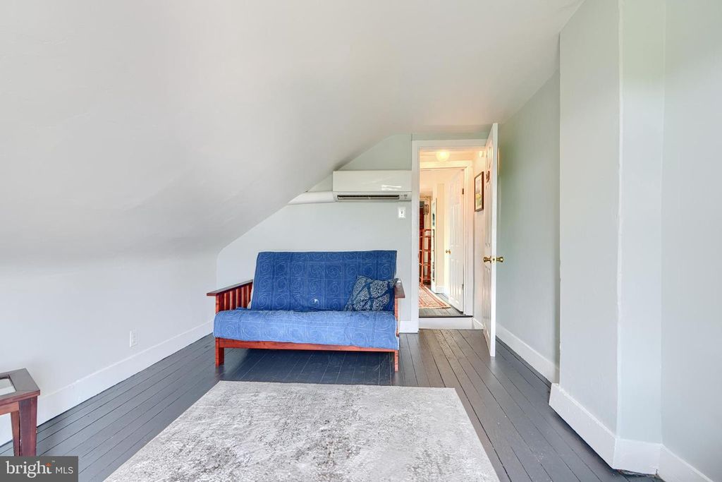 Image 47 of property listing at 1330 MORLING AVE W, Baltimore, MD 21211