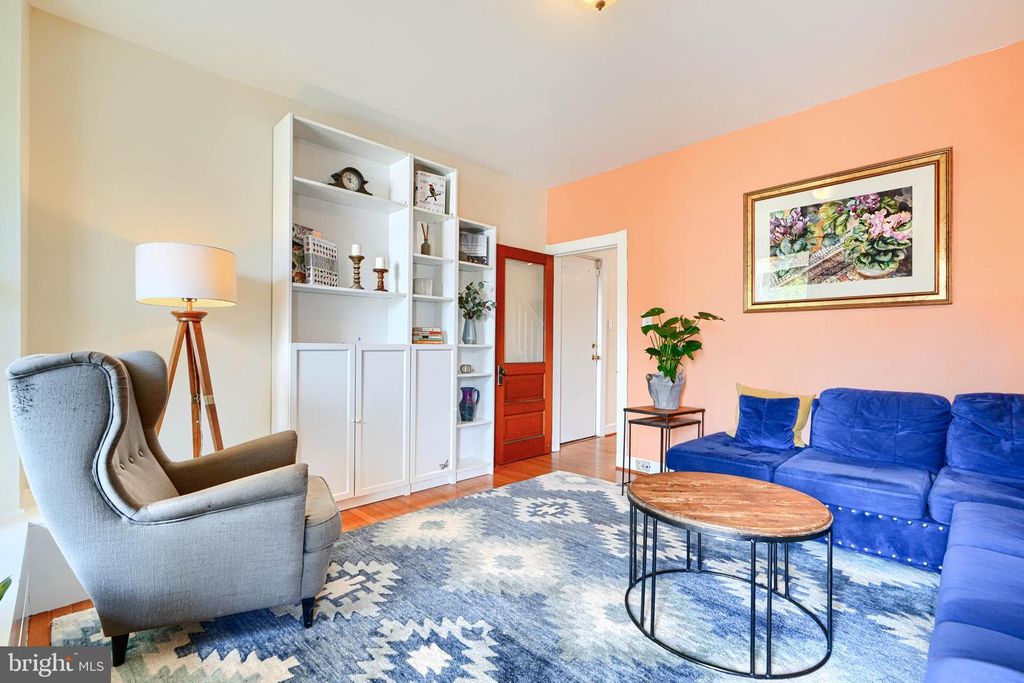 Image 6 of property listing at 1330 MORLING AVE W, Baltimore, MD 21211