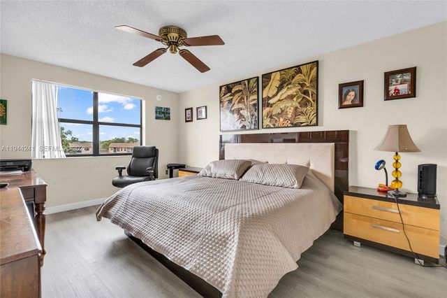 2981 N Nob Hill Rd 406, Sunrise, FL 33322