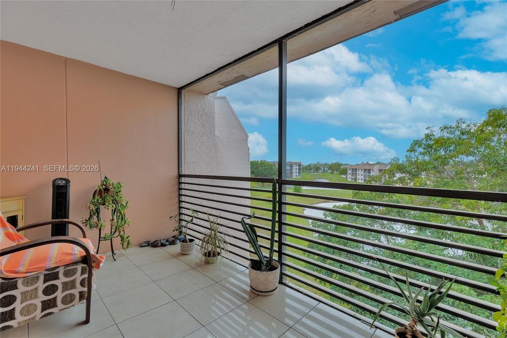 2981 N Nob Hill Rd 406, Sunrise, FL 33322