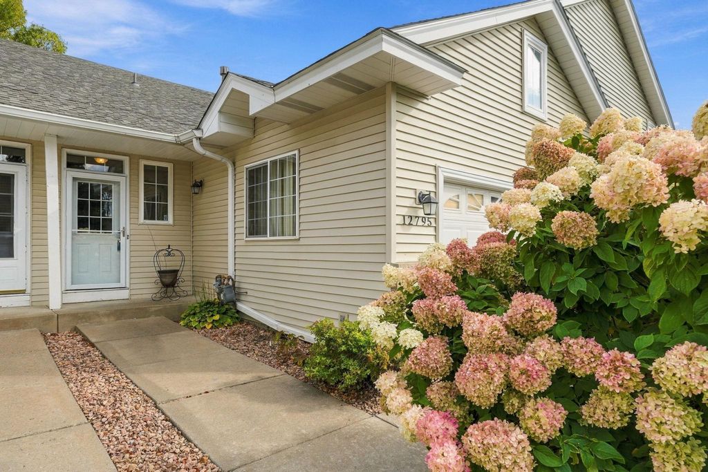 12795 Ulysses Circle NE, Blaine, MN 55434 — photo 4