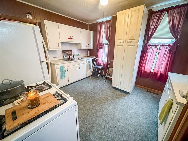 202 Central Ave, Chicora Boro, PA 16025