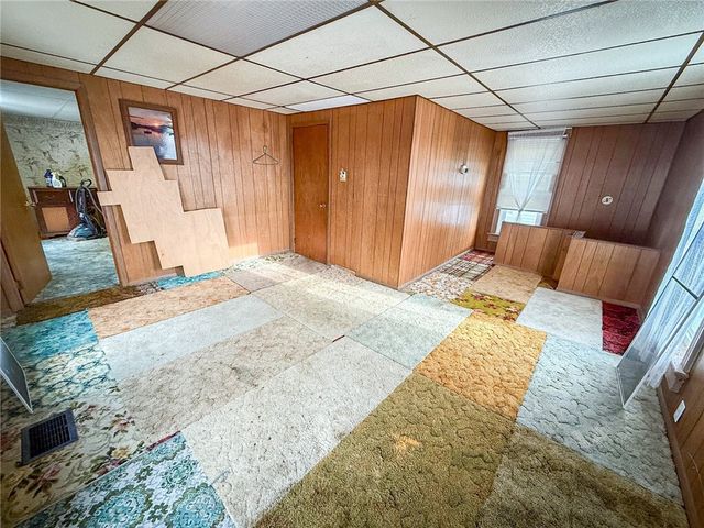 202 Central Ave, Chicora Boro, PA 16025