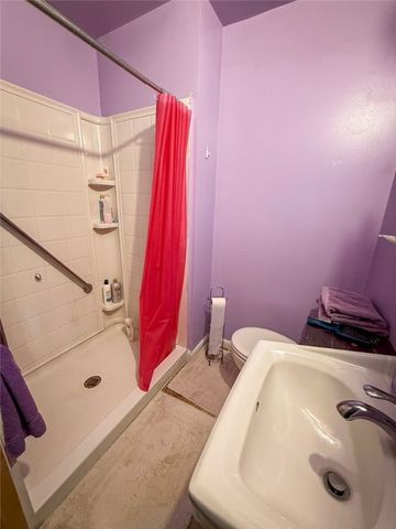 202 Central Ave, Chicora Boro, PA 16025